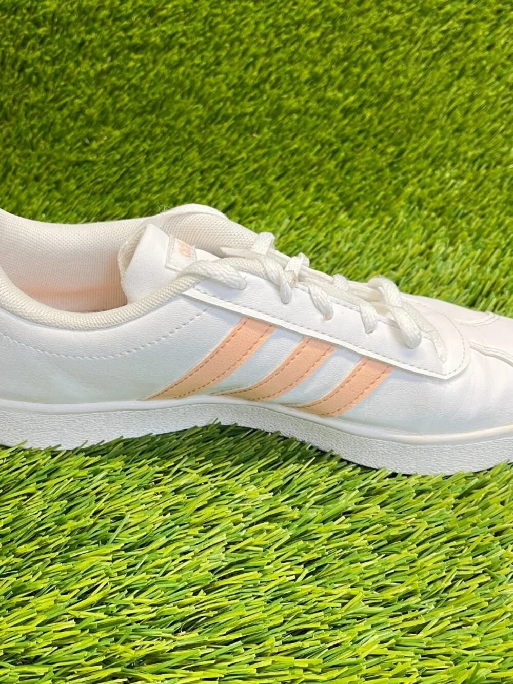 Adidas Vl Court 2.0 Girls Size 6Y White Athletic Leather Tennis Shoes Sneakers